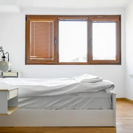דירה Split-level With Balcony סופיה